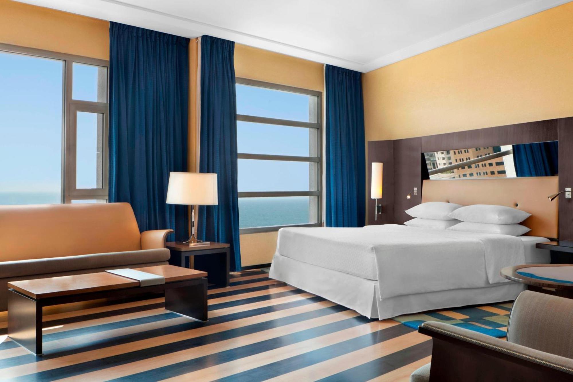 Four Points By Sheraton Le Verdun Бейрут Екстериор снимка