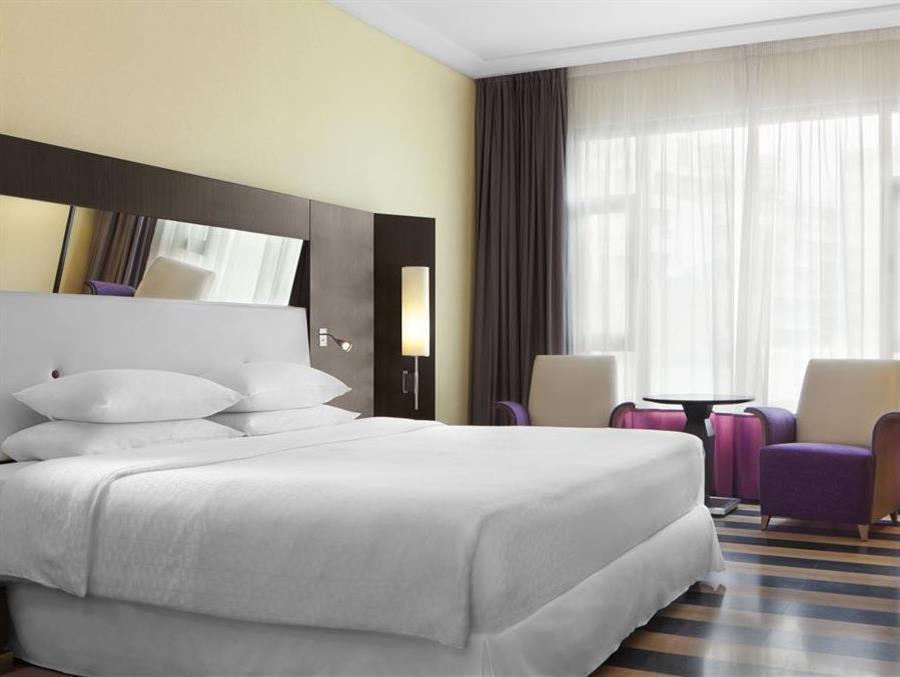 Four Points By Sheraton Le Verdun Бейрут Екстериор снимка